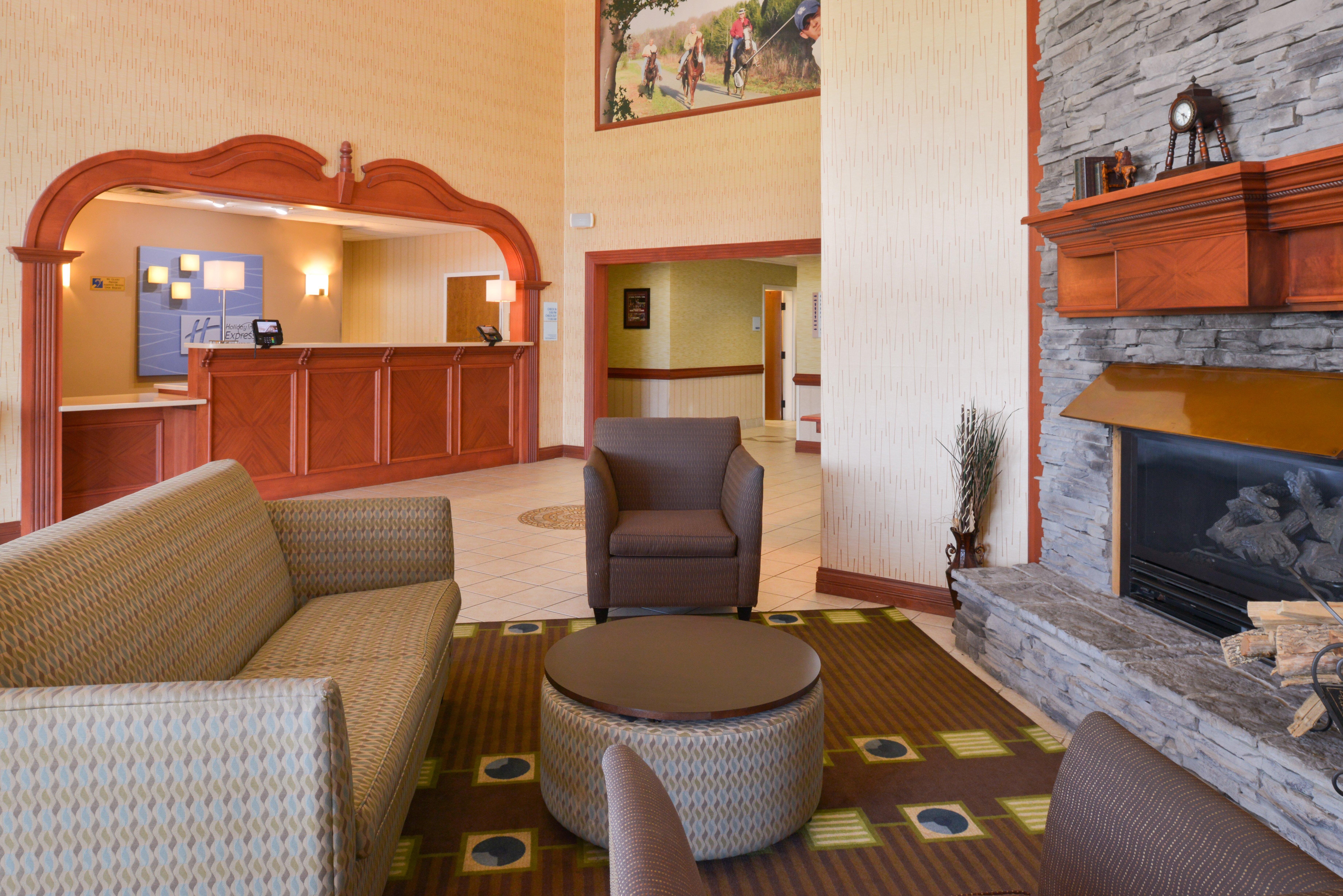 Holiday Inn Express Campbellsville By Ihg Exterior photo