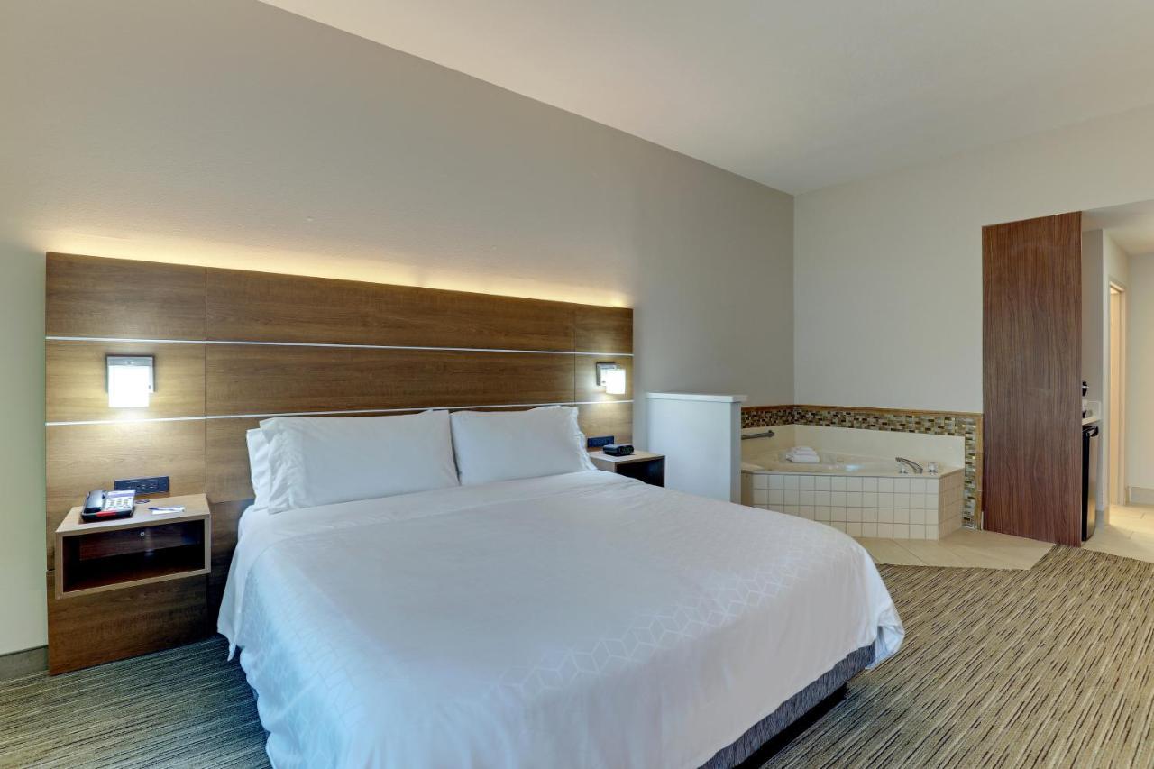 Holiday Inn Express Campbellsville By Ihg Exterior photo