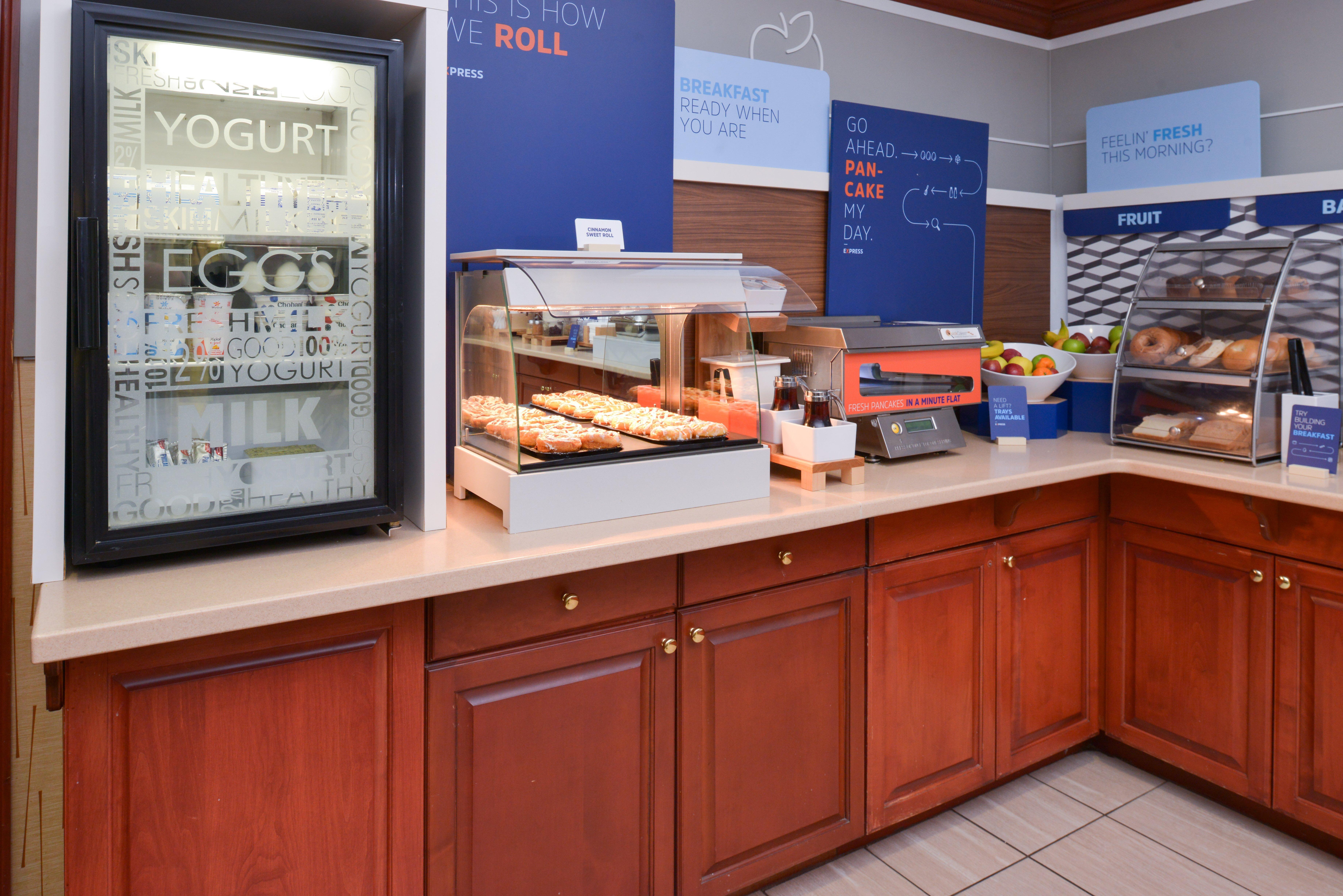 Holiday Inn Express Campbellsville By Ihg Exterior photo